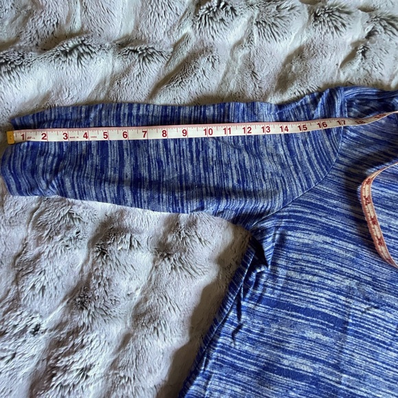 Christopher & Banks Blue Top Size L - Picture 6 of 6